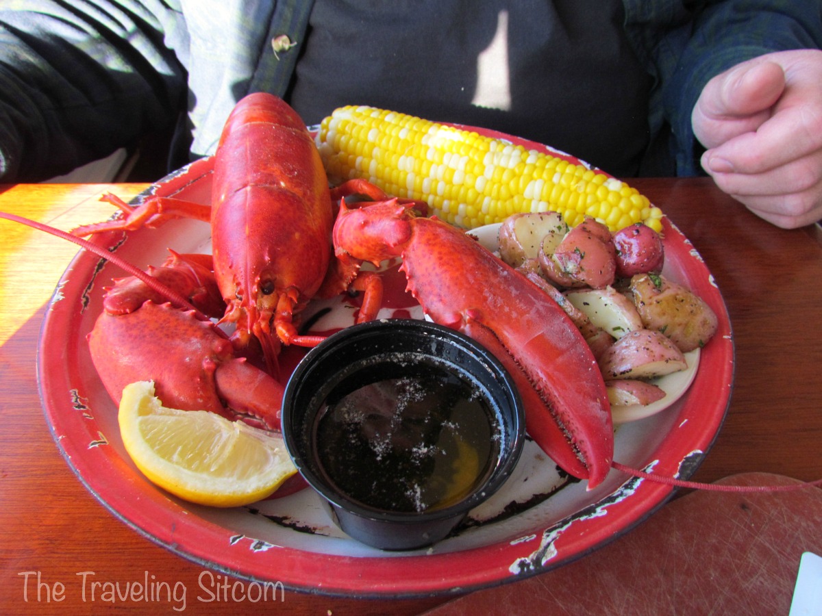 how to eat a lobster in bar harbor maine